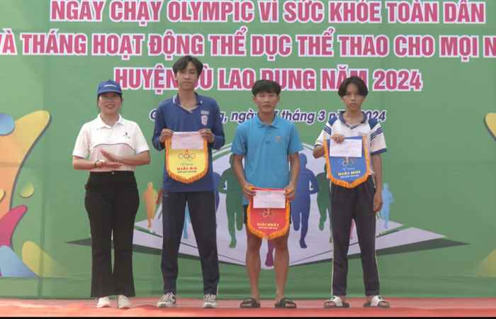 Cù Lao Dung: Phát động Ngày chạy Olympic vì sức khỏe toàn dân  