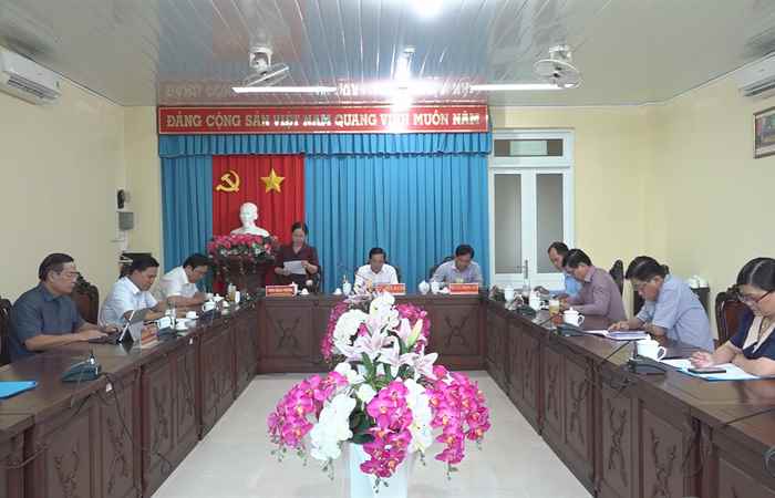 Cuộc họp tháng 4 của Ban Thường vụ Huyện uỷ Trần Đề