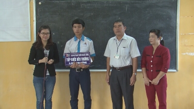 Tiếp bước cho em đến trường 17-12-2015