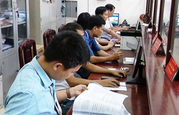 7 tỉnh, thành miễn giảm phí, lệ phí dịch vụ công trực tuyến