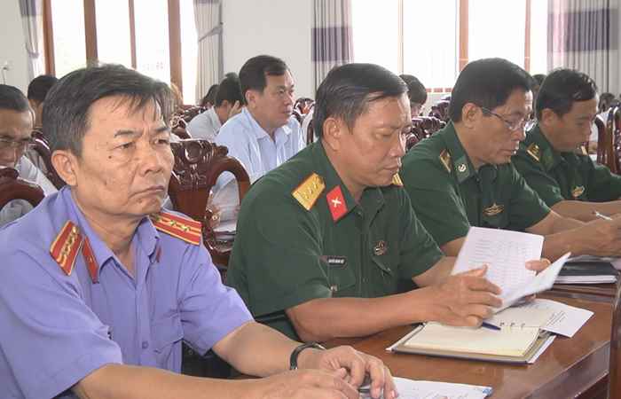 Ban chấp hành Đảng bộ thị xã Vĩnh Châu kiểm điểm giữa nhiệm kỳ 2015-2020 