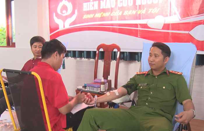 Vĩnh Châu: Tôn vinh những tấm gương hiến máu tiêu biểu 