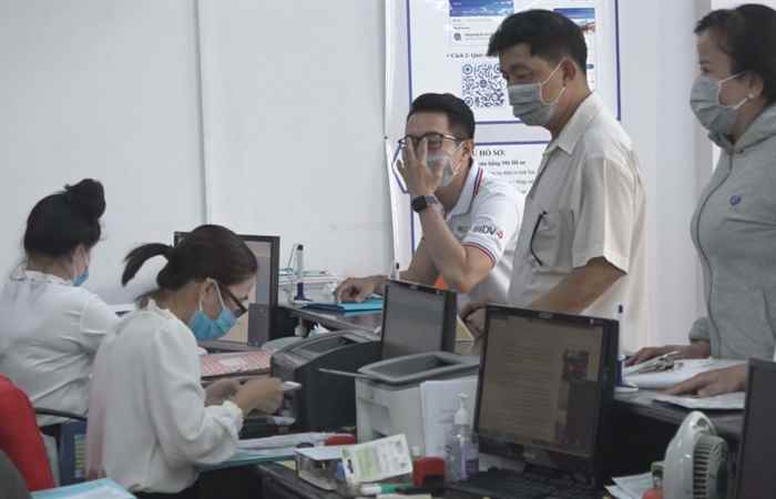 Bộ phận Tiếp nhận và Trả kết quả cấp trên địa bàn TP.Sóc Trăng chủ động phòng chống dịch bệnh Covid-19
