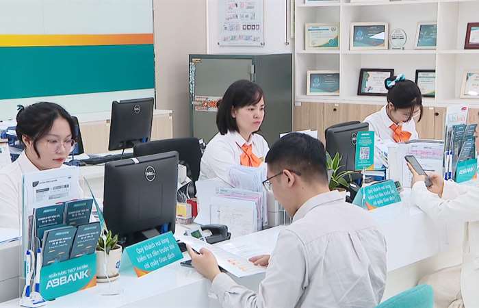 Bộ Tài chính đề nghị giữ nguyên quy định về lãi tiền gửi tiết kiệm
