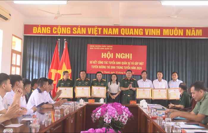 Châu Thành: Có 11 thí sinh trúng tuyển vào các trường trong quân đội năm 2024 