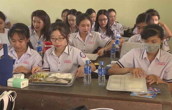 CLB tiếp sức đến trường tái khởi động Bếp ăn từ thiện