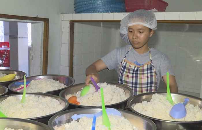 Cô Học Trò “Cơm Nguội”