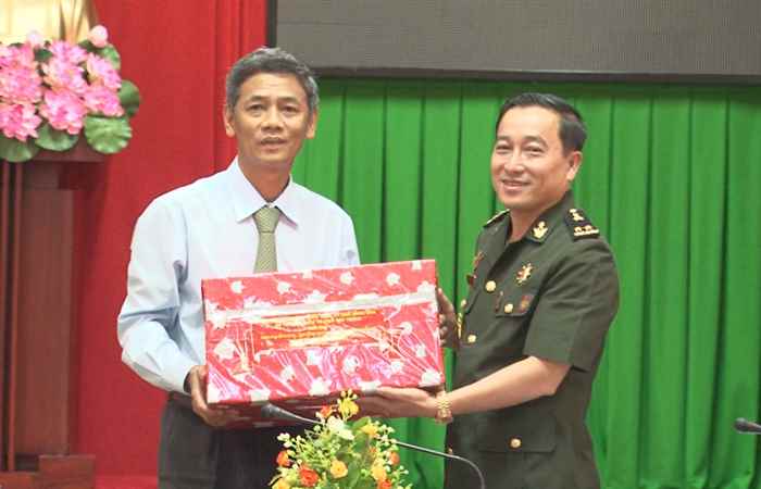 Cục Phát triển, Bộ Quốc phòng Quân đội Hoàng gia Campuchia: thăm chúc tết tỉnh Sóc Trăng