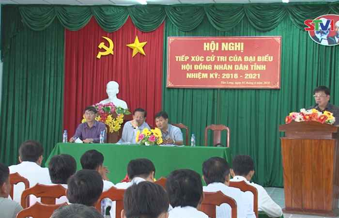 Đại biểu Hội đồng Nhân dân tỉnh tiếp xúc cử tri xã Tân Long