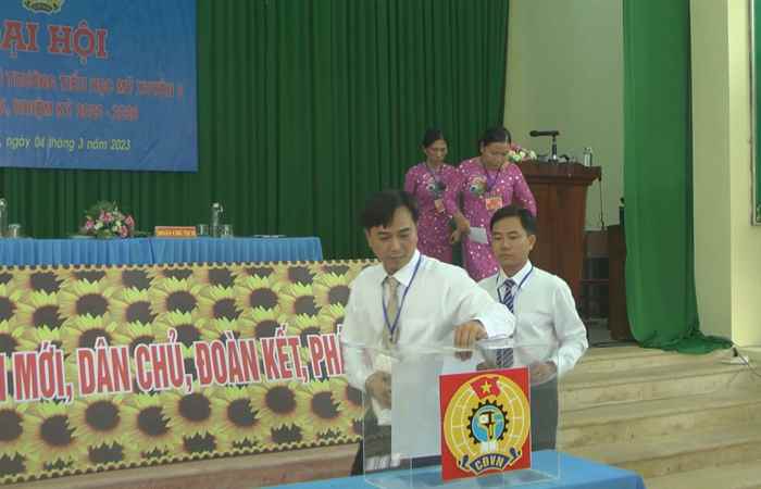 Đại hội điểm Công đoàn cơ sở Trường Tiểu học Mỹ Xuyên 2  