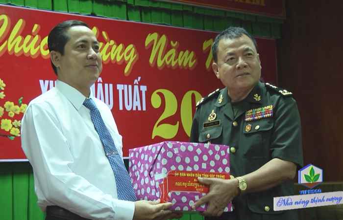 Đại tướng, Tư lệnh Quân khu 3 Campuchia chúc Tết Tỉnh ủy Sóc Trăng