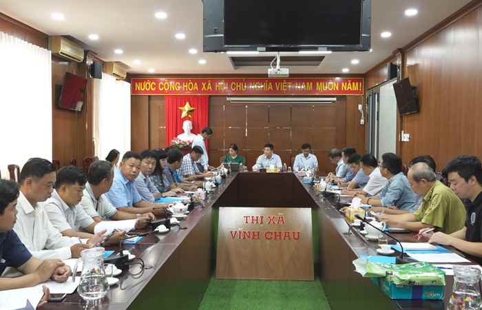 Đoàn công tác của Học viện Nông nghiệp Việt Nam làm việc tại thị xã Vĩnh Châu