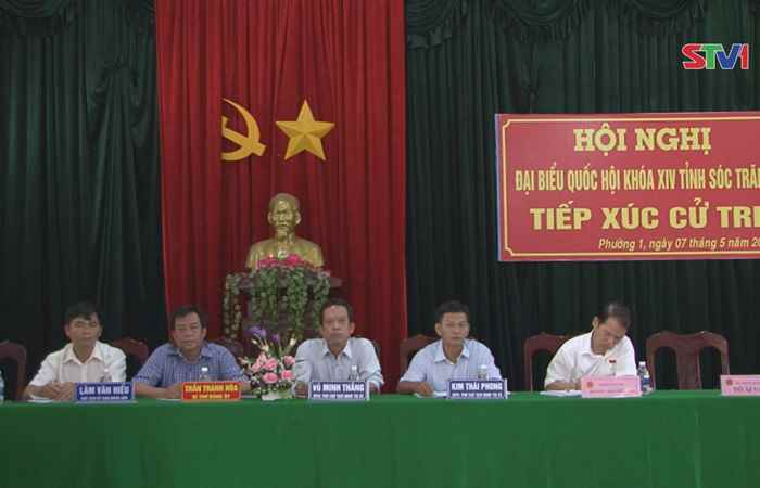 Đoàn đại biểu Quốc hội tỉnh Sóc Trăng tiếp cử tri thị xã Ngã Năm