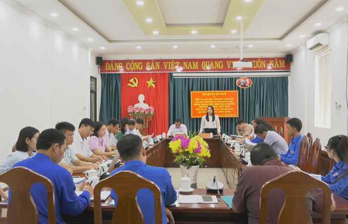 Đoàn giám sát Ban thường vụ tỉnh Đoàn làm việc với Huyện ủy Kế Sách