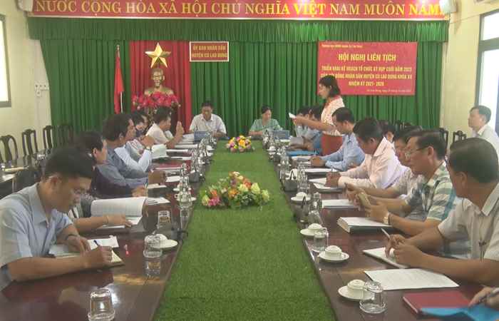 Cù Lao Dung: HĐND làm việc với UBND huyện 