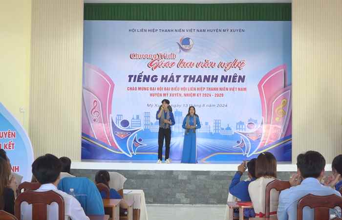 Giao lưu văn nghệ chào mừng Đại hội Hội LHTN Việt Nam huyện Mỹ Xuyên, nhiệm kỳ 2024 - 2029