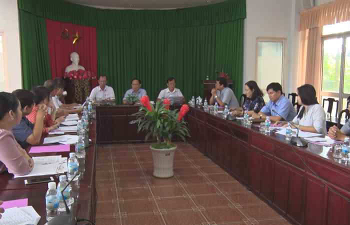 HĐND tỉnh Sóc Trăng khảo sát trẻ em con lai tại huyện Cù Lao Dung 