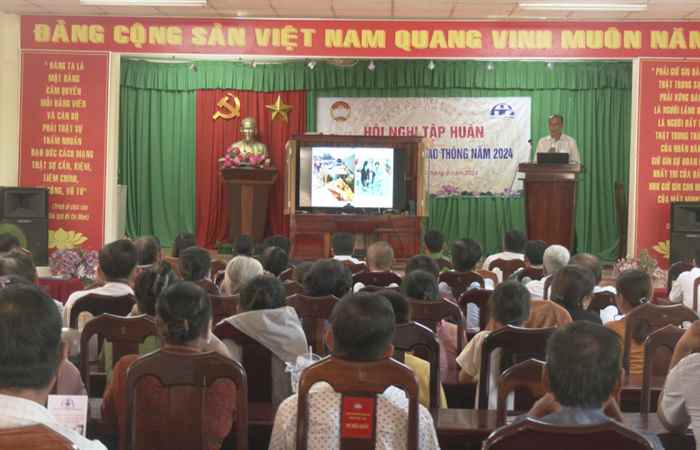 Cù Lao Dung: Tập huấn kiến thức an toàn giao thông