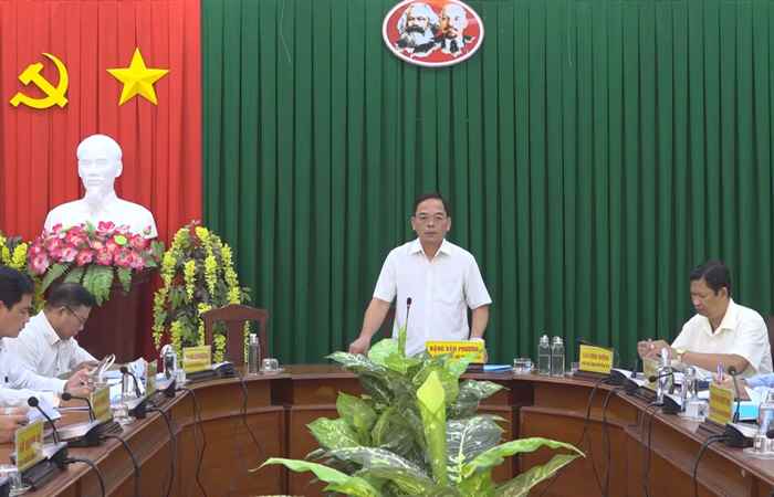 Mỹ Xuyên họp Ban Thường vụ Huyện uỷ tháng 9