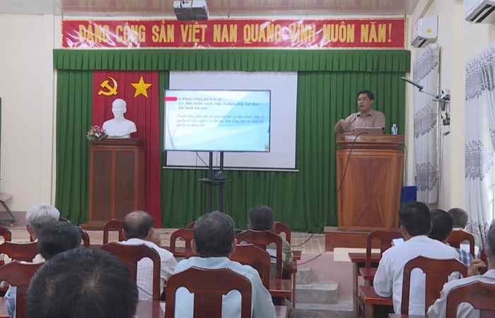 Kế Sách: Bồi dưỡng chính trị và chuyên môn cho cán bộ, hội viên Nông dân