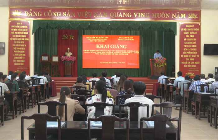 Cù Lao Dung: Bồi dưỡng kiến thức dân tộc