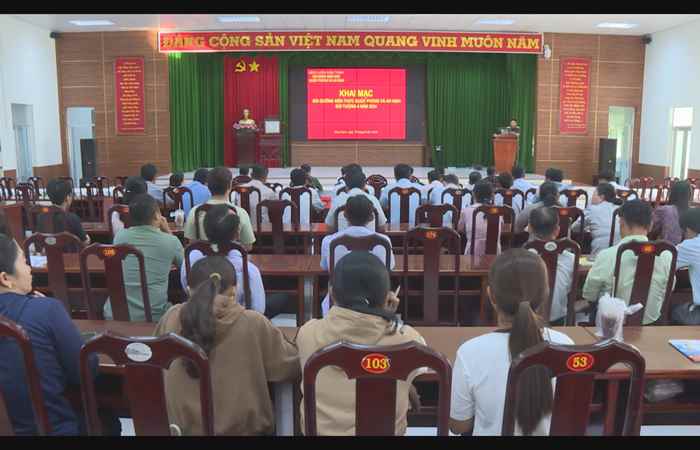 Châu Thành: Bồi dưỡng kiến thức Quốc phòng - An ninh cho đối tượng 4