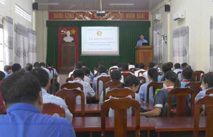 Kế Sách tập huấn kỹ năng, nghiệp vụ cho tổng phụ trách Đội