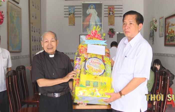 Lãnh đạo Tỉnh ủy Sóc Trăng  thăm, chúc mừng Giáng sinh tại xã Đại Hải huyện Kế Sách