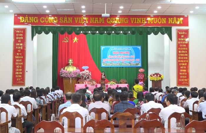 Long Phú tổng kết năm học 2023-2024