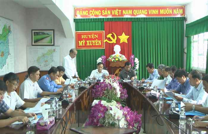 Đoàn kiểm tra công tác đảm bảo trật tự an toàn giao thông tỉnh Sóc Trăng làm việc tại huyện Mỹ Xuyên  