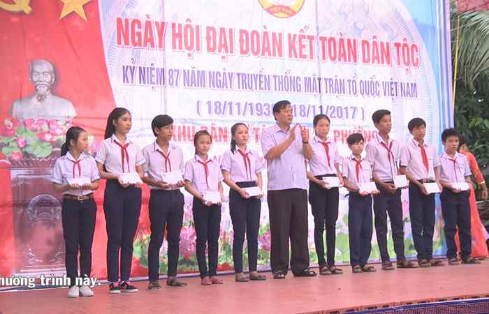 Ngày Hội đại đoàn kết toàn dân tộc khu dân cư khóm Tân Quới A, phường 2, thị xã Ngã Năm