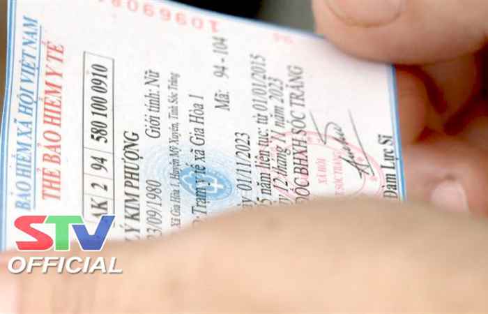 Mỹ Xuyên: Người dân 6 xã an toàn khu phấn khởi vì được cấp Bảo hiểm Y tế miễn phí