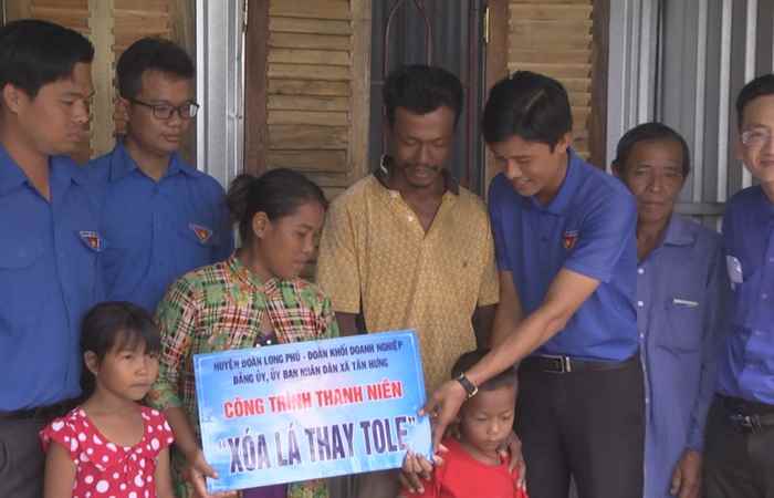 Phóng sự - Đảng bộ các cơ quan và doanh nghiệp tỉnh Sóc Trăng vững bước một nhiệm kỳ (27-07-2020)