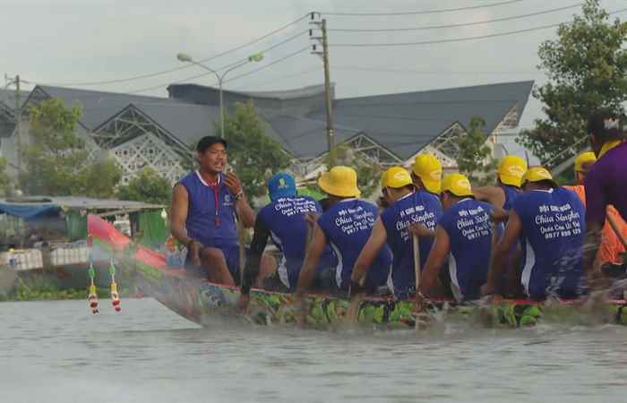Long Phú: Các đội ghe Ngo tập luyện cho Giải đua ghe Ngo Lễ hội Oóc-om-bóc tỉnh Sóc Trăng năm 2023  (18-11-2023)