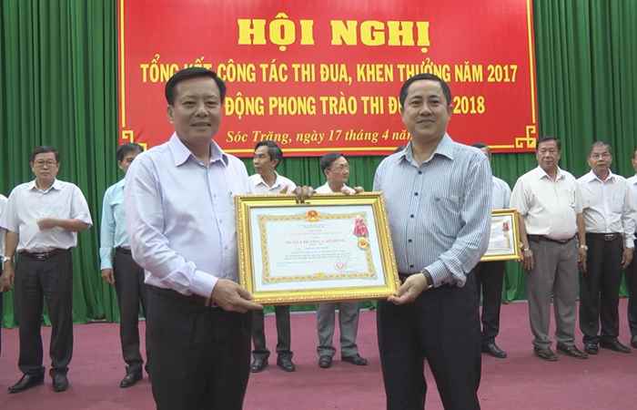 Sóc Trăng: Tổng kết công tác thi đua khen thưởng năm 2017