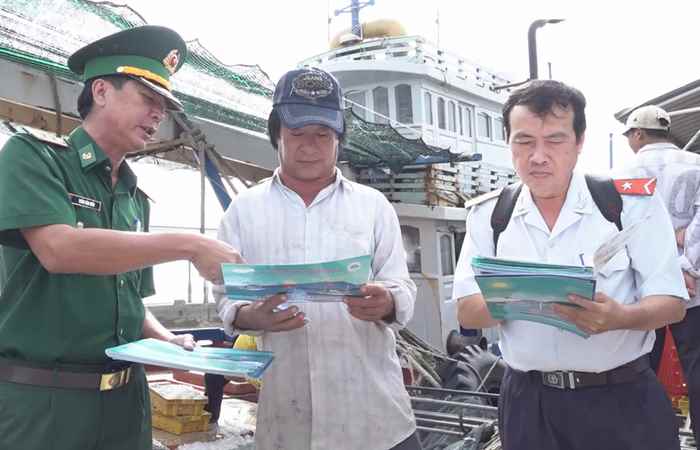 Sóc Trăng triển khai đồng bộ các giải pháp chống khai thác IUU (20-11-2023)