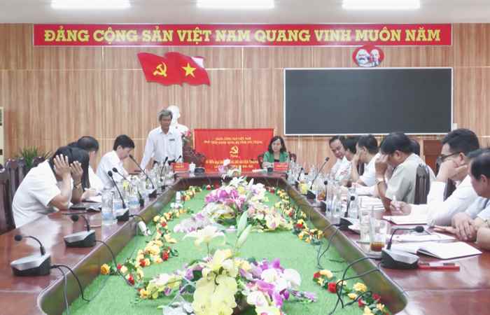 Đoàn công tác của Toà án nhân dân tỉnh Sóc Trăng làm việc với huyện Thạnh Trị