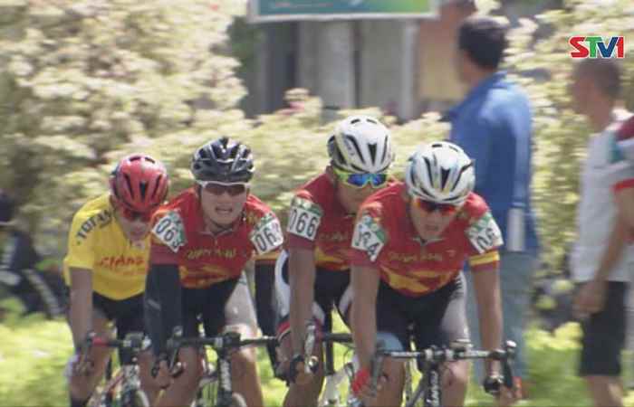 Chặng 5 tour xe đạp về nông thôn tranh cúp gạo Hạt Ngọc Trời lần thứ 23 