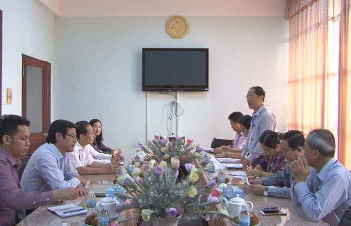 Thứ trưởng Bộ Giáo dục và Đào tạo kiểm tra thi THPT quốc gia tại Sóc Trăng