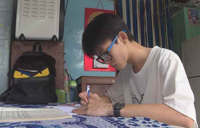 Tiếp bước cho em đến trường (10-04-2021)