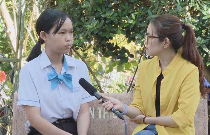 Tiếp bước em Phương Quyên đến trường (11-11-2023)