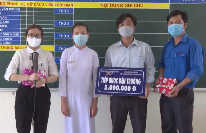 Tiếp bước cho em đến trường (23-04-2022)