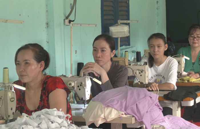 Cù Lao Dung: Hội Phụ nữ huyện ra mắt Tổ hợp tác may gia công Phúc Hiếu