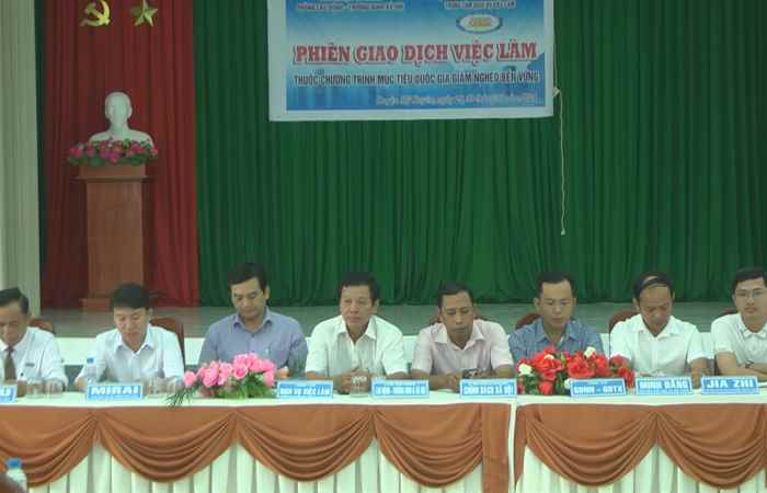Huyện Mỹ Xuyên mở phiên giao dịch việc làm lần thứ 2 - 2024