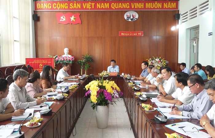 Mỹ Tú họp báo nắm tình hình chuẩn bị đón Tết Quý Mão 2023