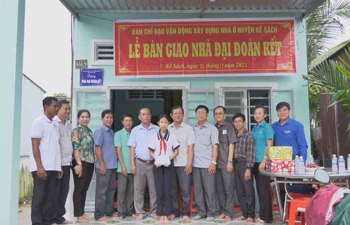Kế Sách bàn giao nhà Đại đoàn kết cho hộ nghèo xã An Mỹ