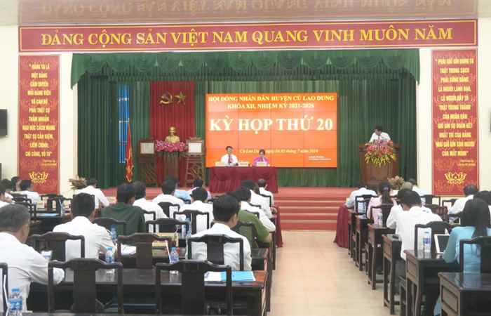 Cù Lao Dung: Đại biểu HĐND huyện biểu quyết, thông qua 4 Nghị quyết