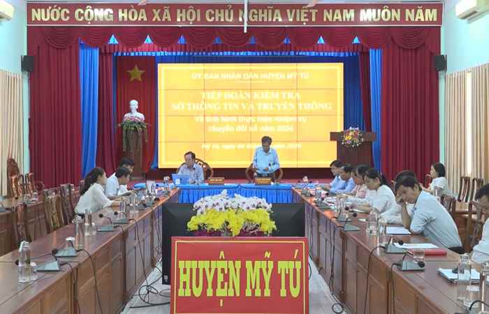 Mỹ Tú: Sở TT&TT làm việc về Chuyển đổi số