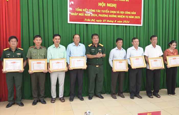 Huyện Trần Đề tổng kết công tác tuyển chọn và gọi công dân nhập ngũ năm 2024