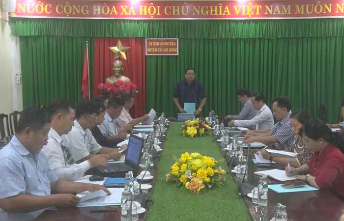 Cù Lao Dung: Lãnh đạo huyện nghe báo cáo việc giải ngân vốn đầu tư công năm 2024